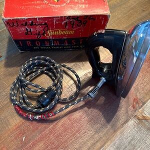 Sunbeam Ironmaster with Black Handle and Cord